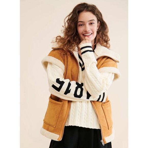 BLANK NYC Revolve Faux Fur Sherpa Cap Sleeve Vest Size Small In Biscotti NEW - Picture 4 of 14